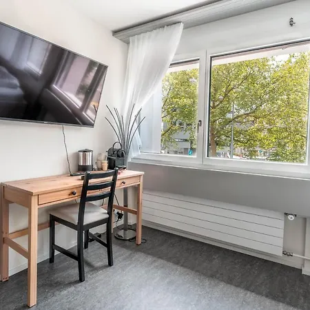 Locapart 01 - Five-master Apartements アパートホテル *